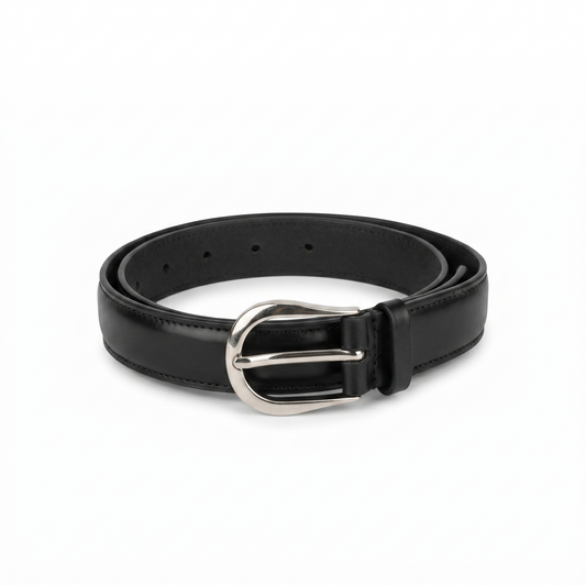 The Raised Leather belt in 28mm with horse shoe designed buckle.