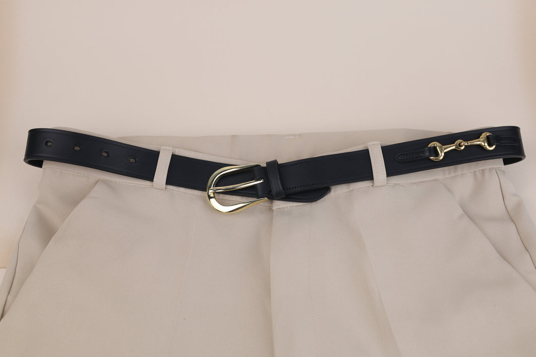 Flat Leather Belt With Snaffle Bits In 28 Mm