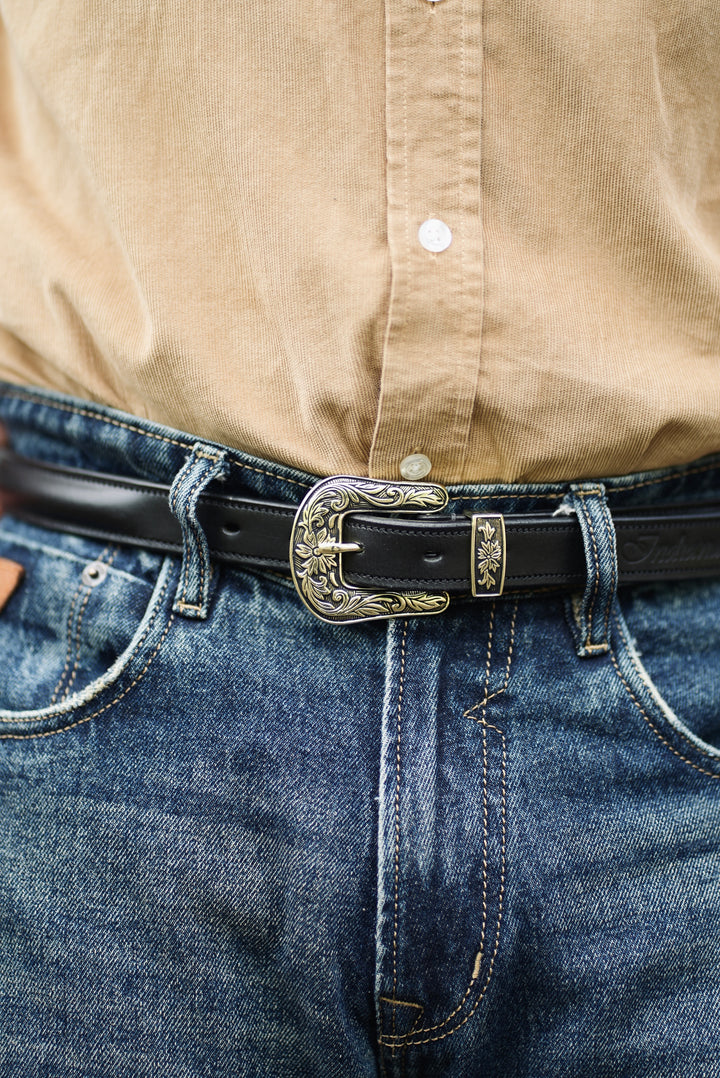 Raised Leather Belt With Western Buckle Set 1